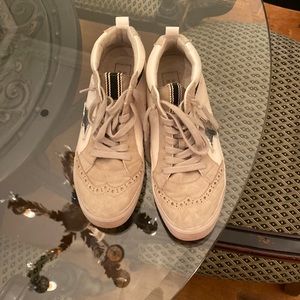 SHU SHOP SNEAKERS